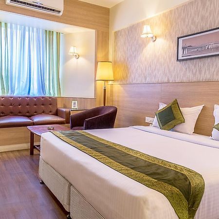 Treebo Premium Grand Emerald Pimpri-Chinchwad Екстериор снимка