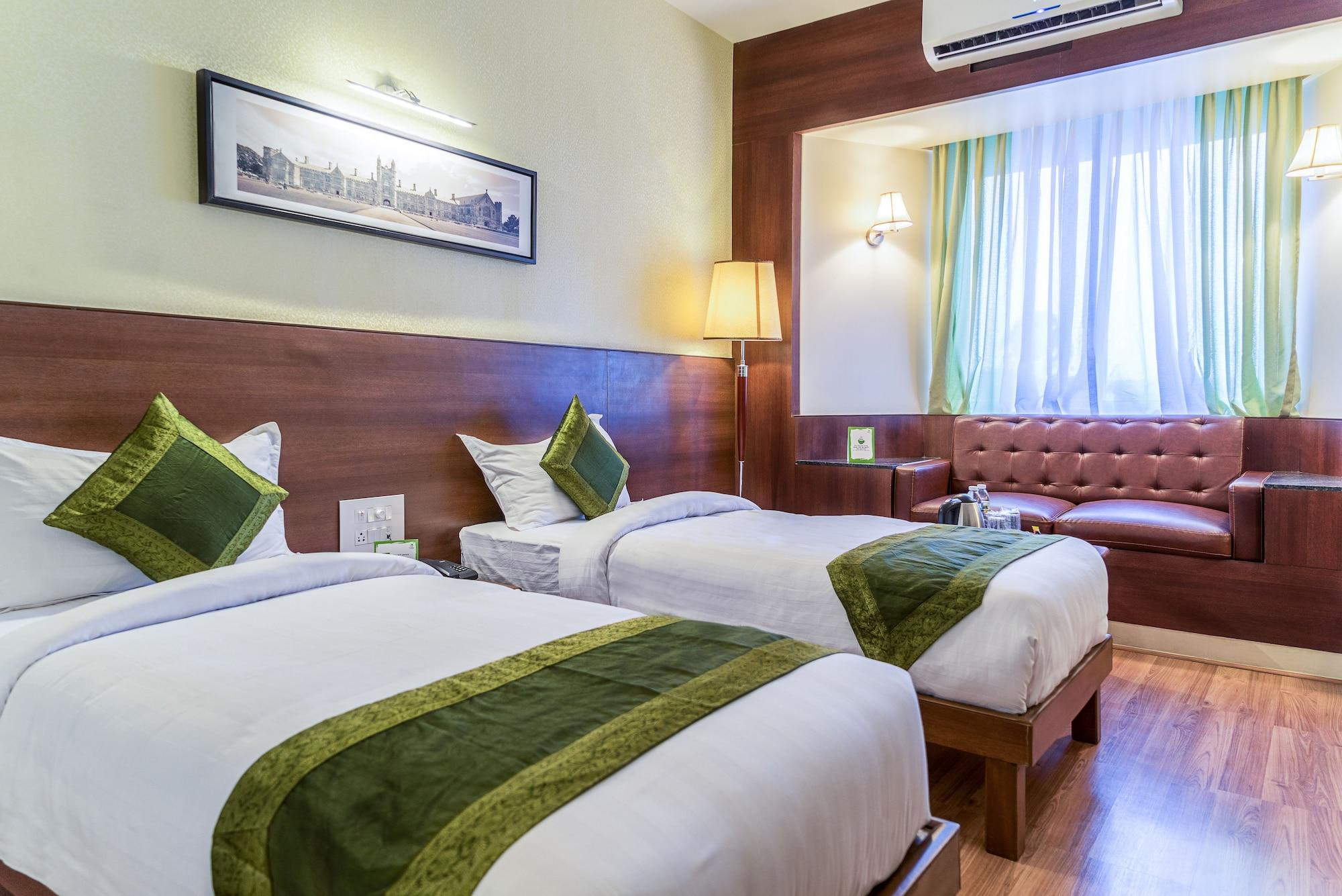 Treebo Premium Grand Emerald Pimpri-Chinchwad Екстериор снимка