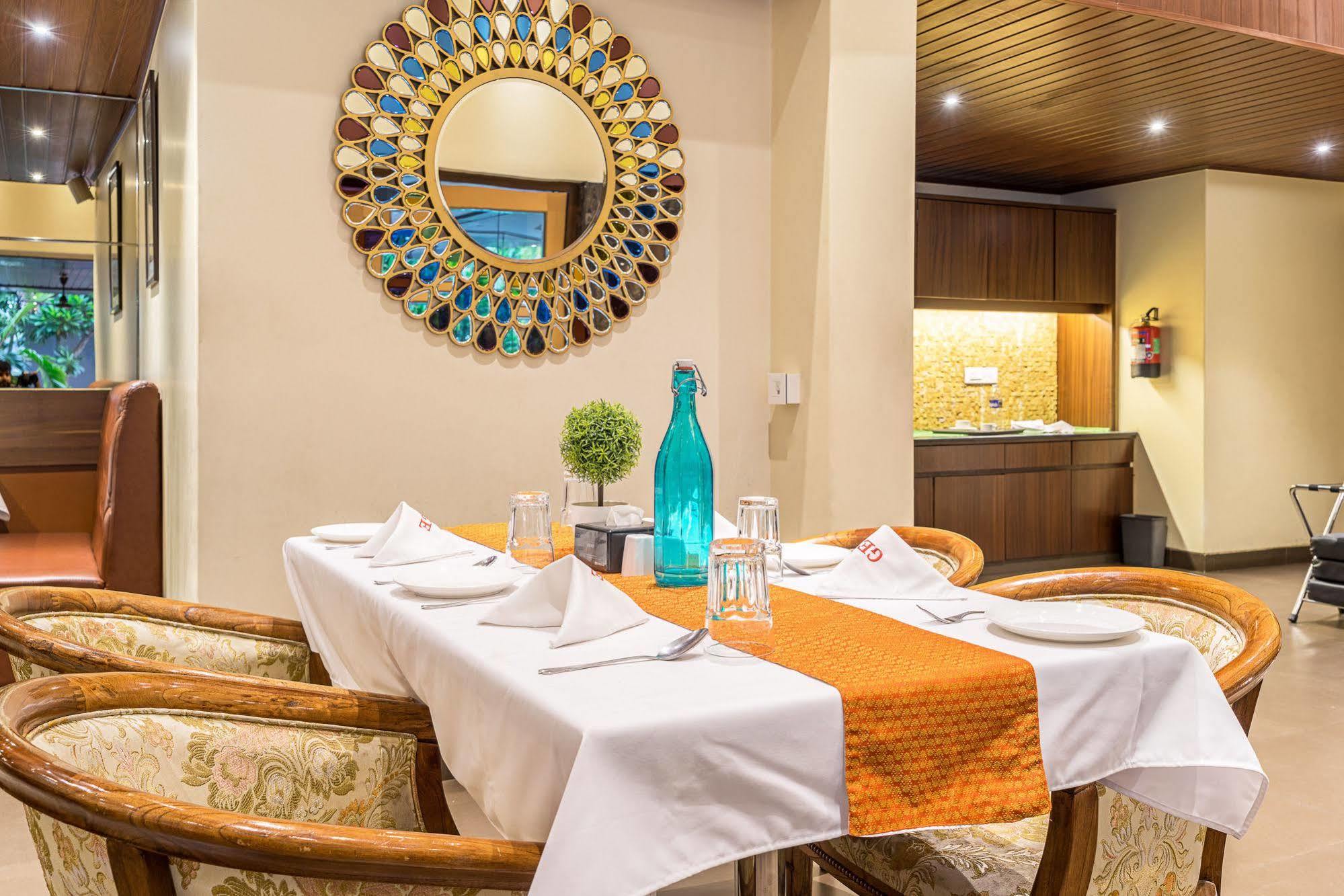Treebo Premium Grand Emerald Pimpri-Chinchwad Екстериор снимка