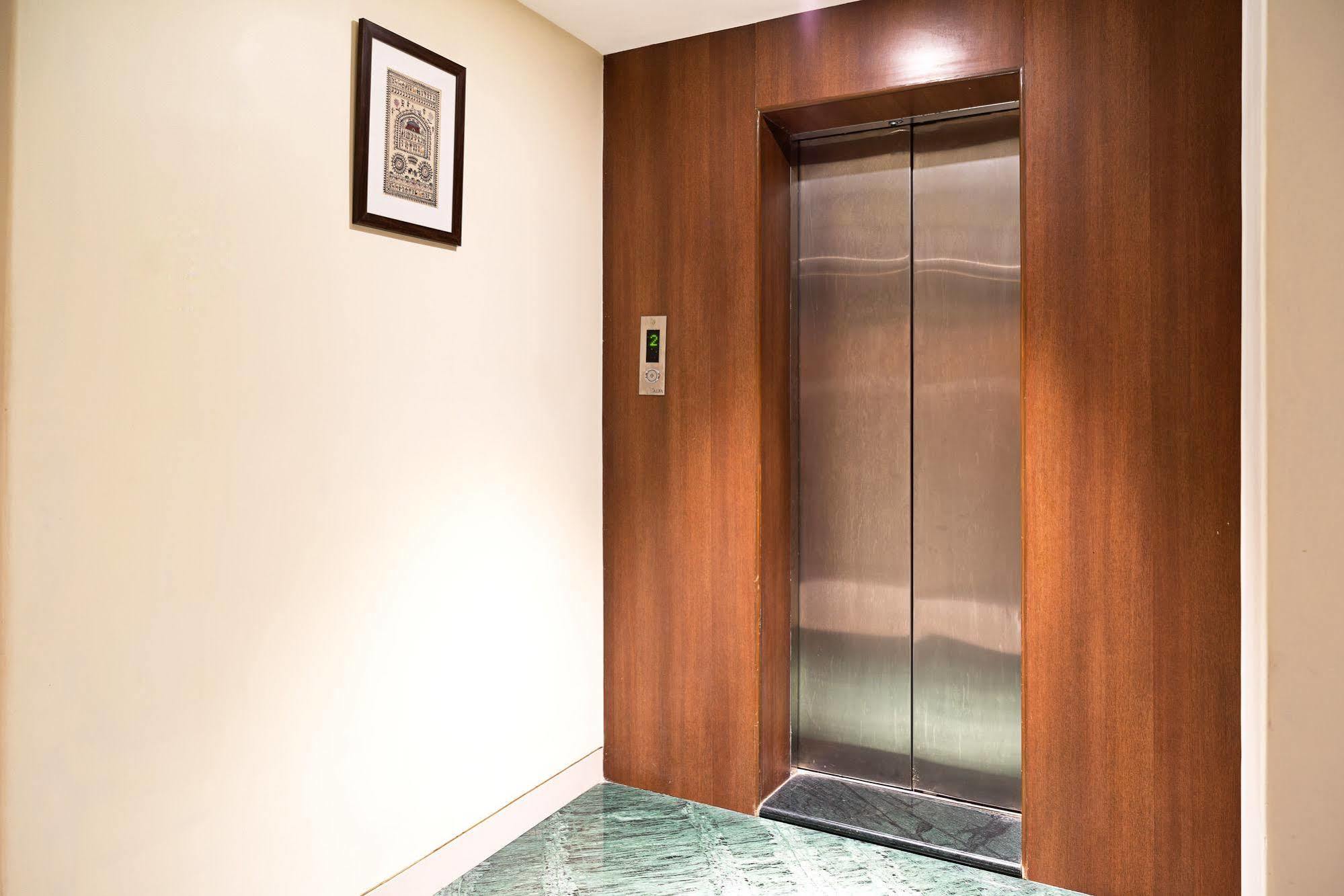 Treebo Premium Grand Emerald Pimpri-Chinchwad Екстериор снимка