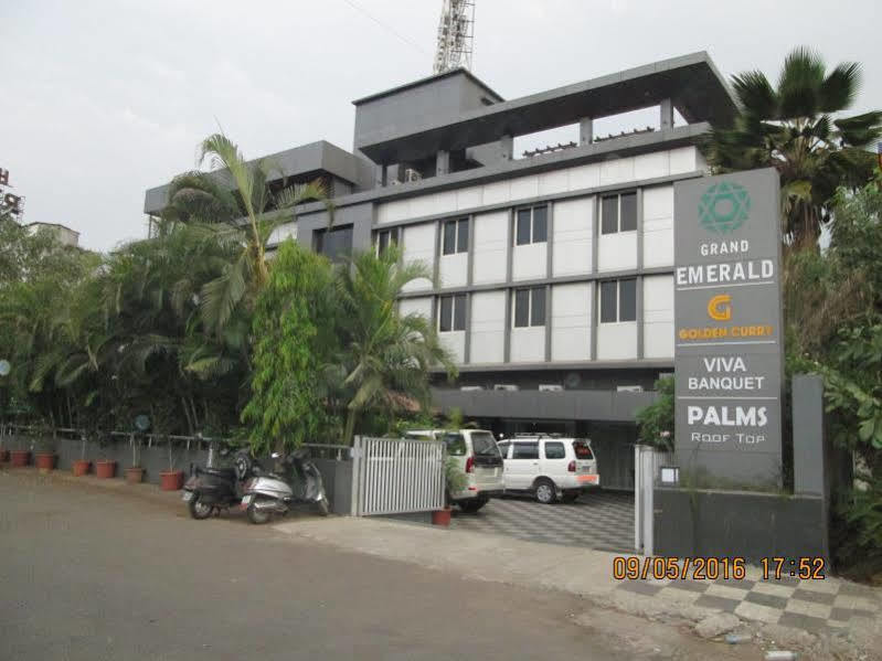 Treebo Premium Grand Emerald Pimpri-Chinchwad Екстериор снимка