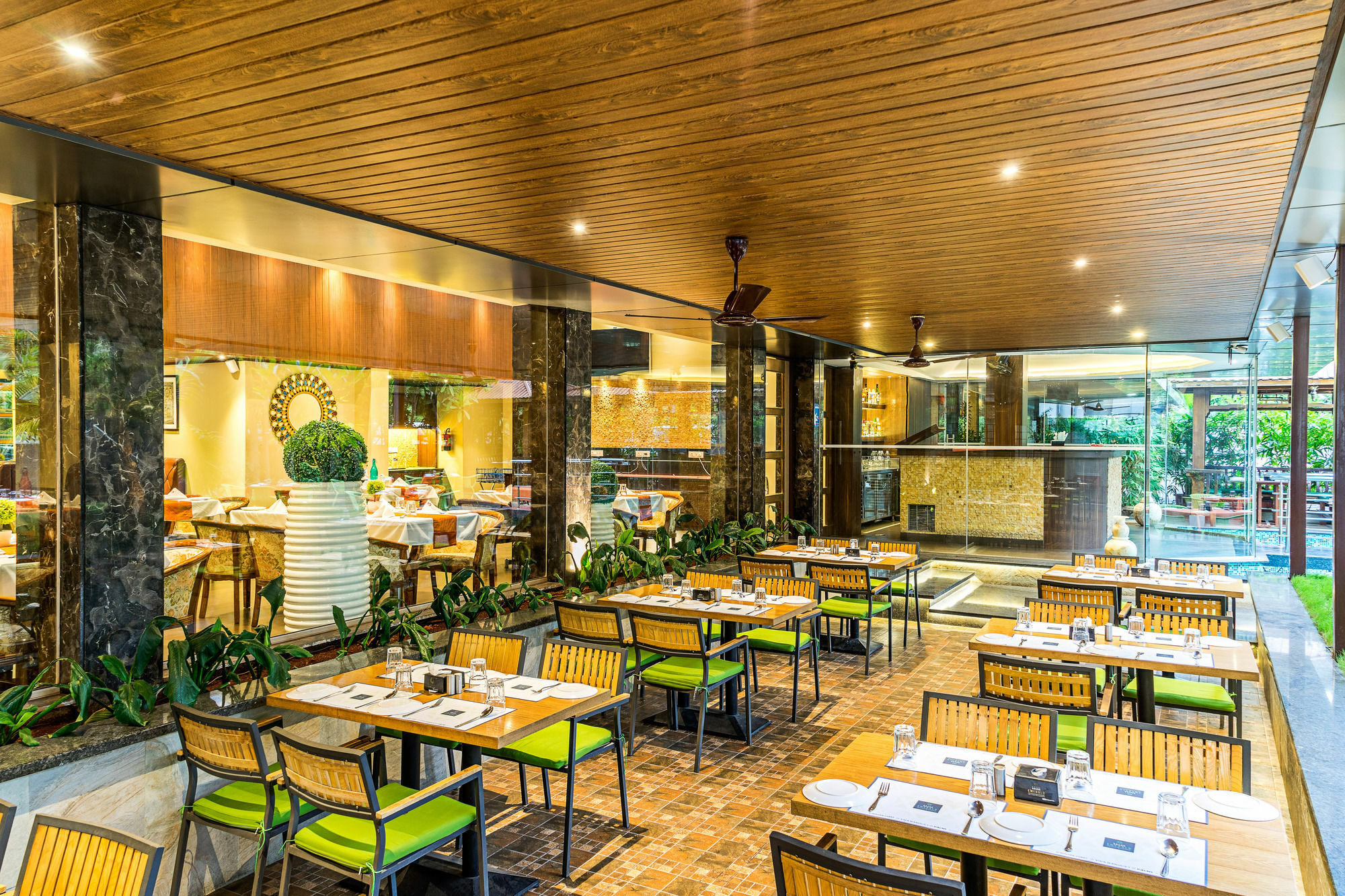 Treebo Premium Grand Emerald Pimpri-Chinchwad Екстериор снимка
